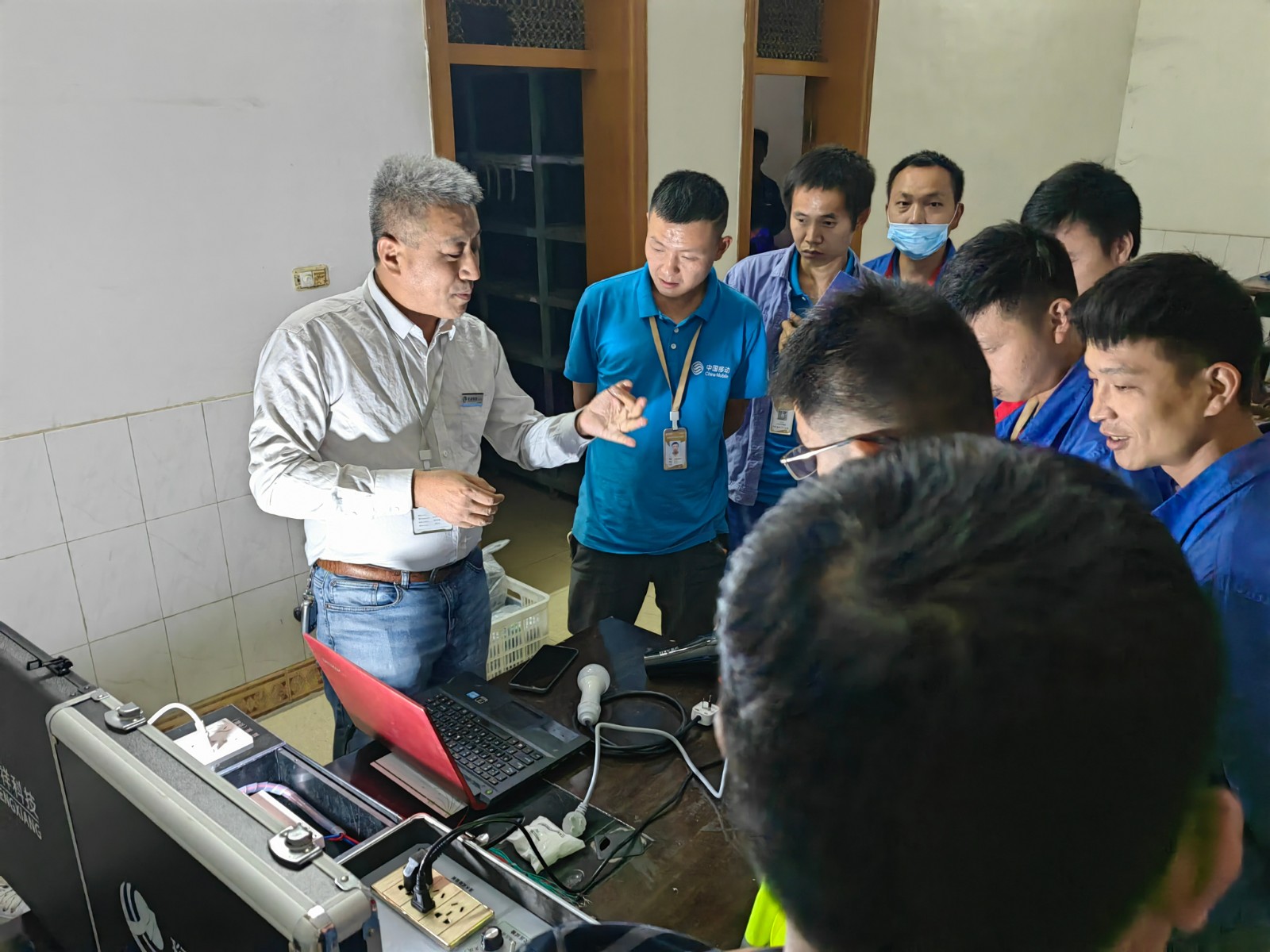 BAT365线上平台科技为中移铁通有限公司进行安全用电培训