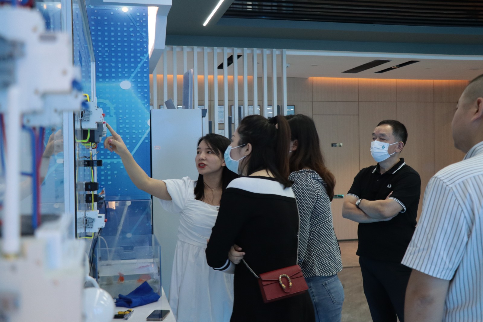 深圳市益阳商会一行莅临BAT365线上平台科技指导交流
